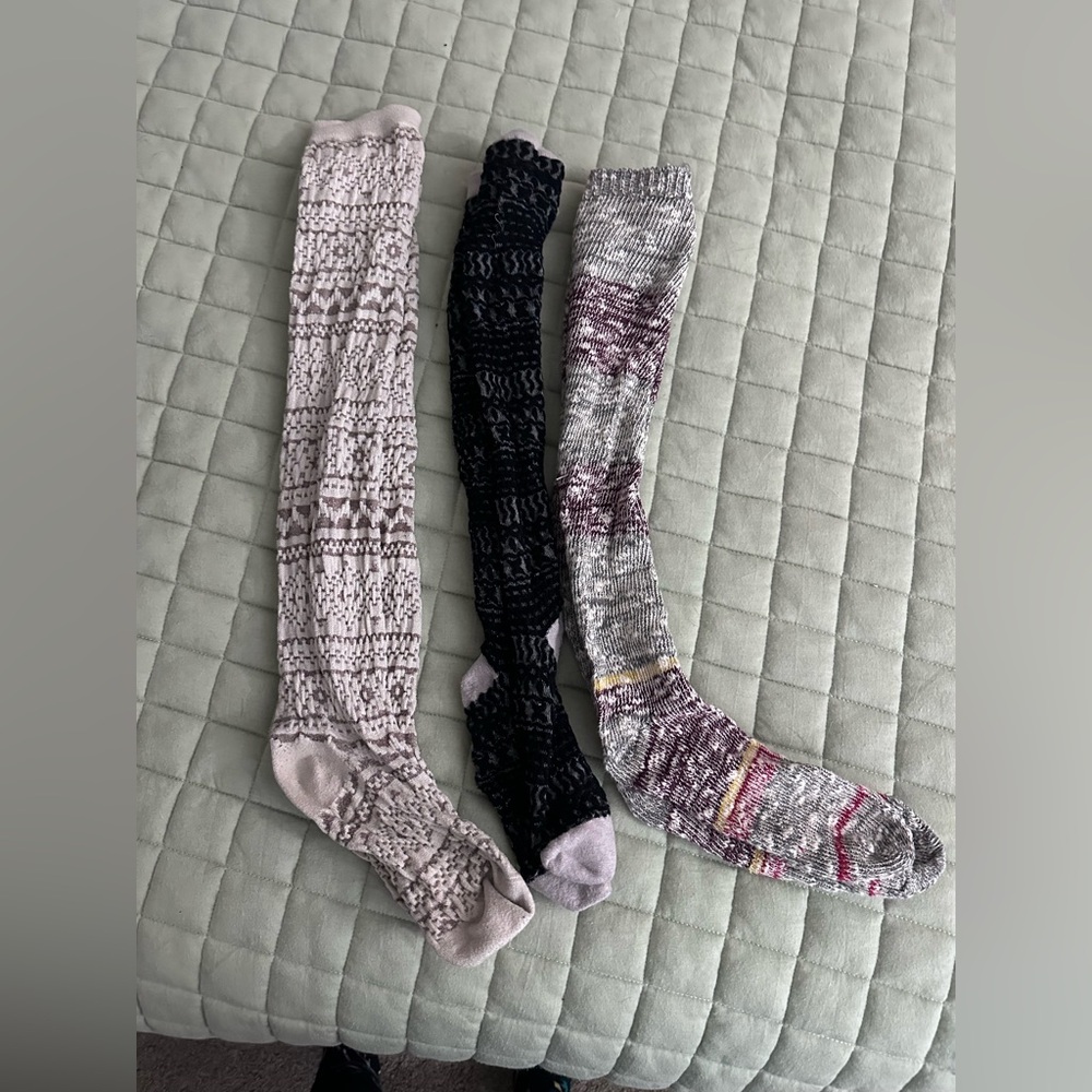 Three Pairs of Knee-High Knit Women's Socks - Black, Grey, Cream